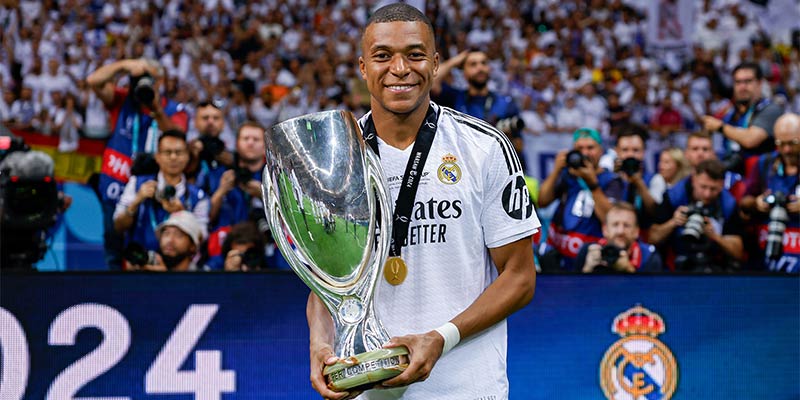 Kylian Mbappé - Tiền Đạo Siêu Sao Hiếm Có Của Thế Kỷ 21 7 Anh đã có danh hiệu châu Âu đầu tiên ngay khi vừa gia nhập Real Madrid